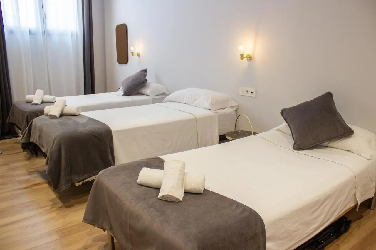 *** Guest house Pension B4R Self Check In Bilbao Spain