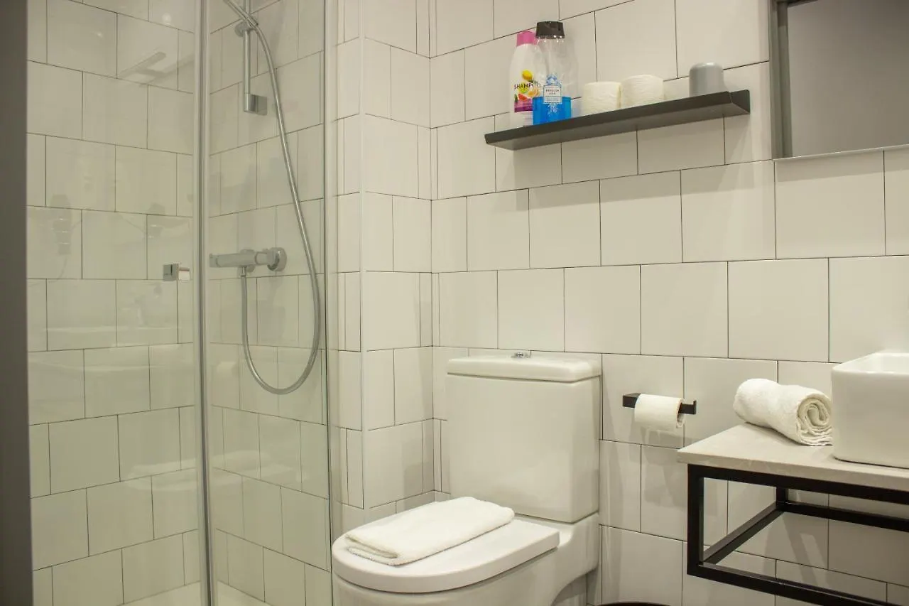 *** Guest house Pension B4R Self Check In Bilbao Spain
